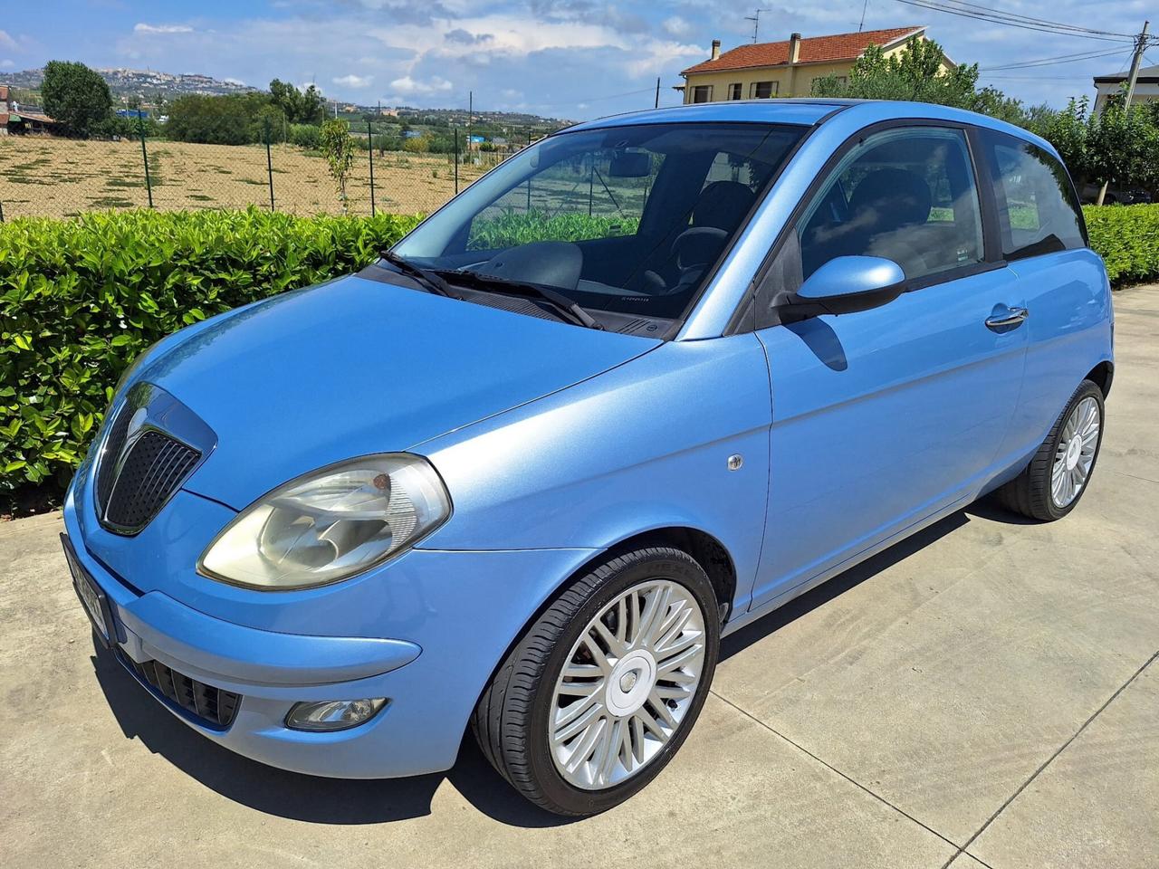 Lancia 1.2 Y anno 2007