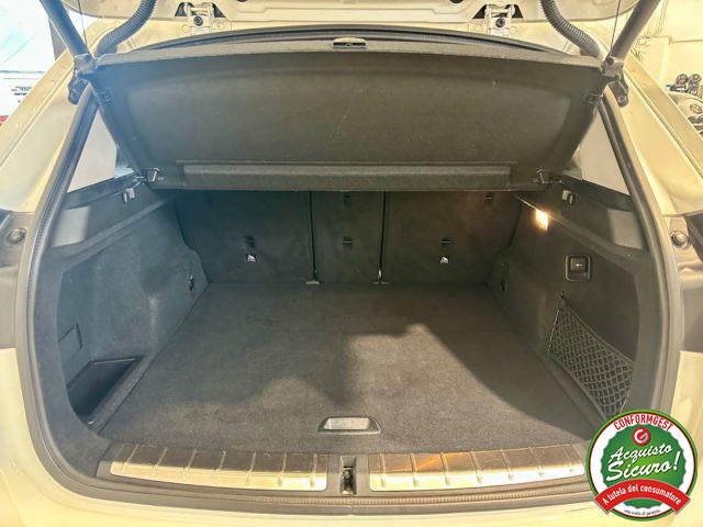 BMW X1 sDrive18d Advantage *LED*