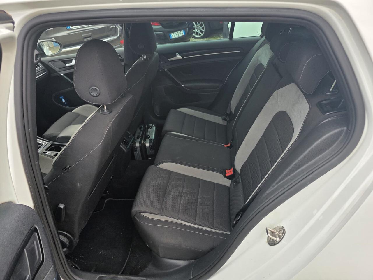 Volkswagen Golf GTI Performance 2.0 TSI DSG 5p. BlueMotion Technology