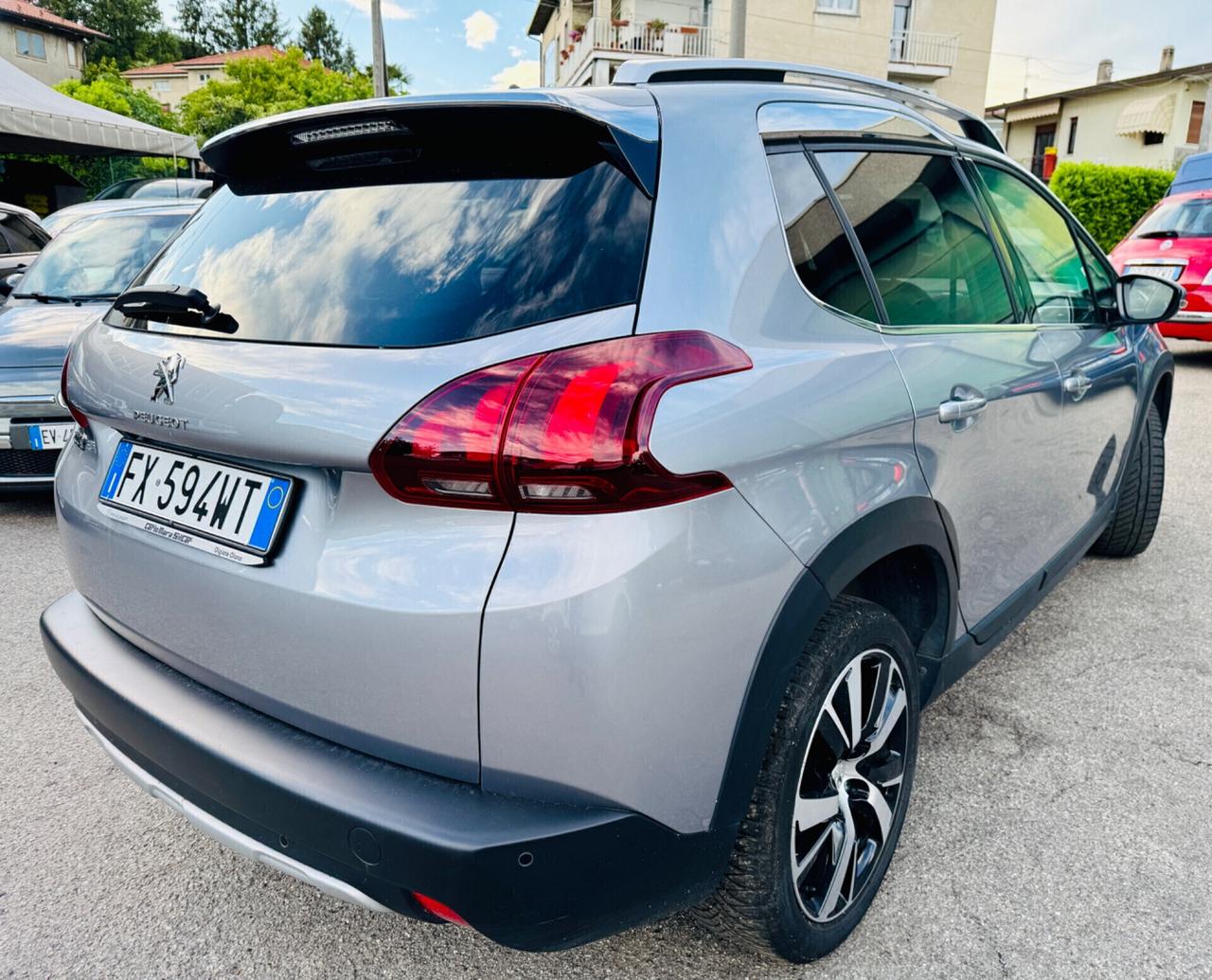 Peugeot 2008 BlueHDi 100 S&S Allure