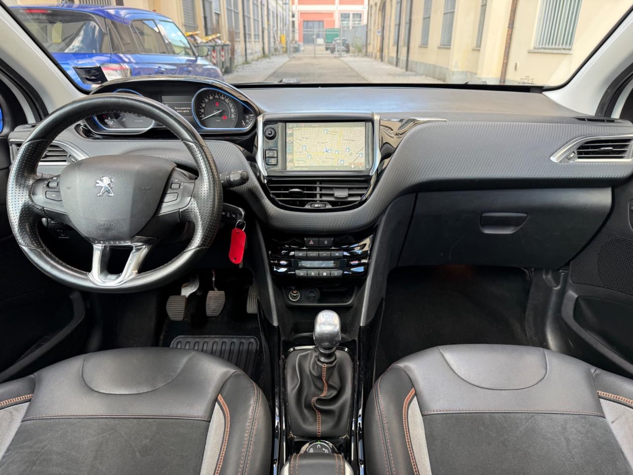 Peugeot 2008 BlueHDi 120 S&S Allure