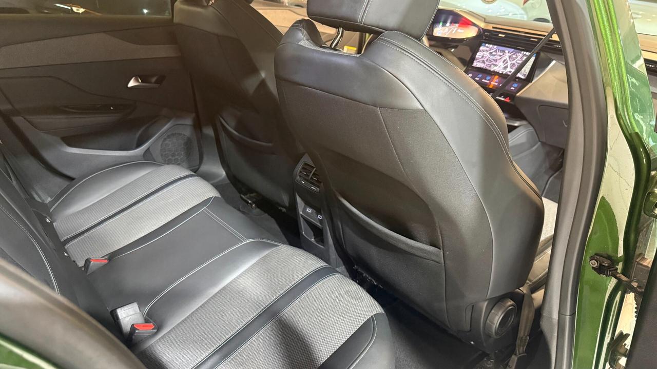 Peugeot 308 BlueHDi 130 S&S EAT8 Pack GT
