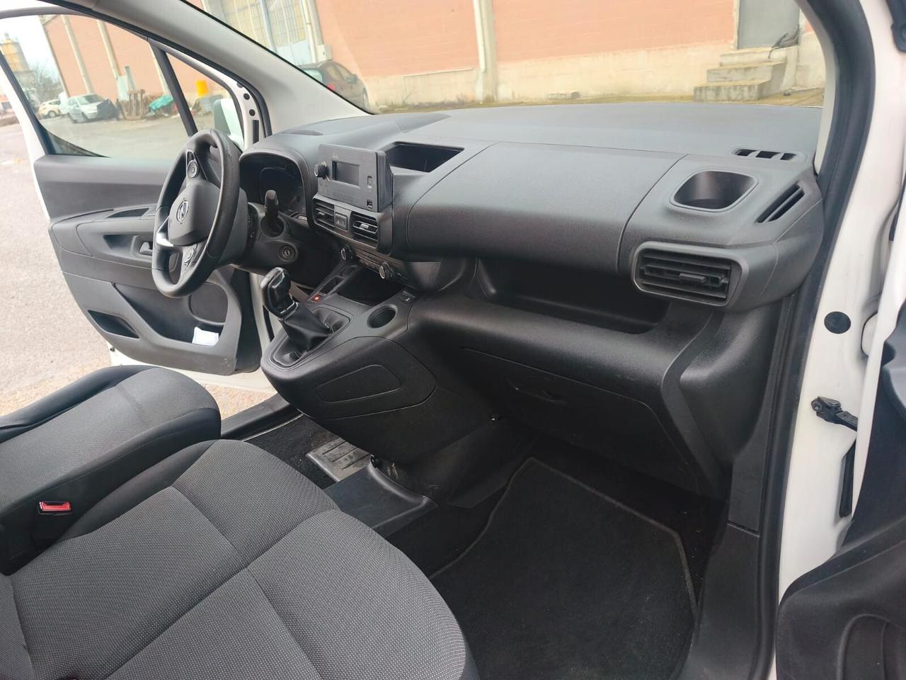 Opel Combo 2019---1.6 Diesel Autocarro