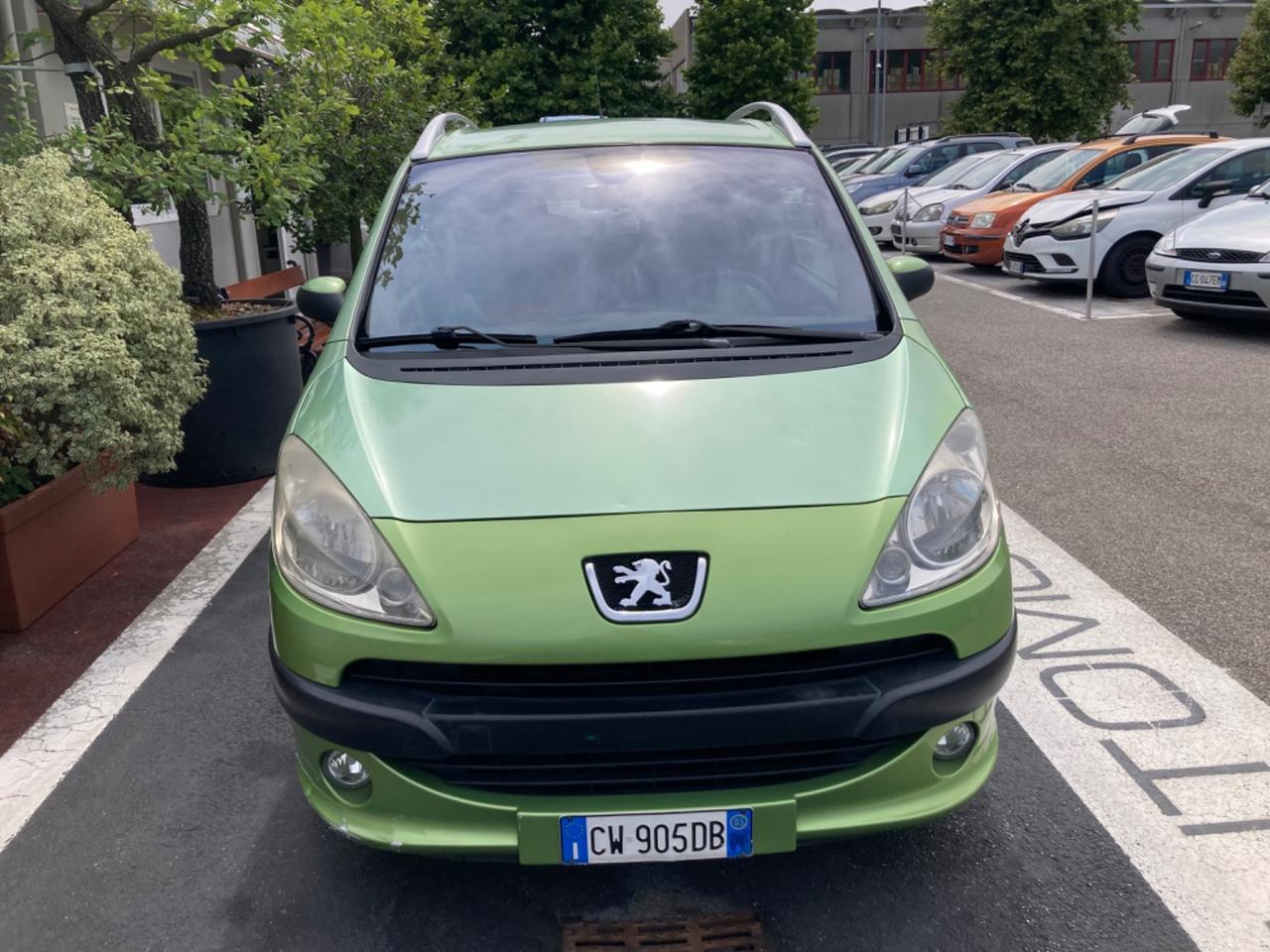 PEUGEOT 1007 1.4 HDI (KM 152.687)