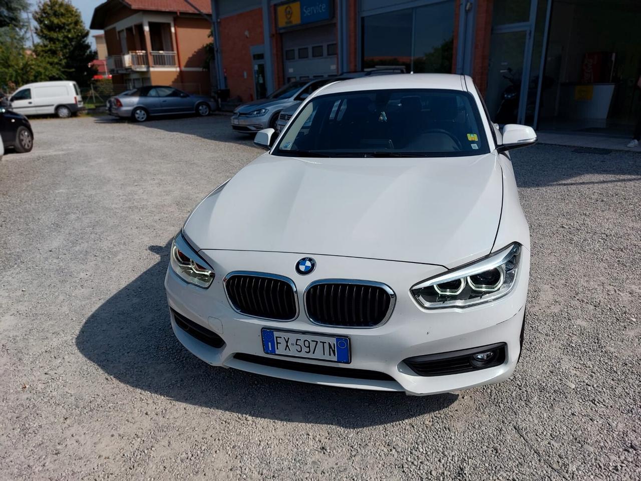 Bmw 116 116d 5p. Business KM 106000 GARANZIA 12 MESI