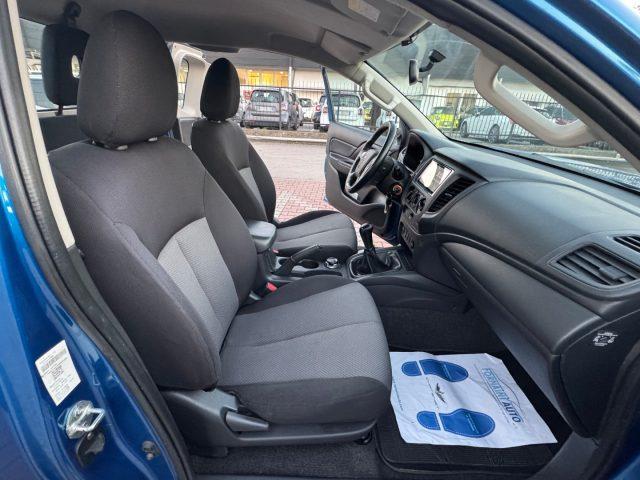 MITSUBISHI L200 2.3 D CLUB CAB 4x4 EASY SELECT INVITE CONNECT