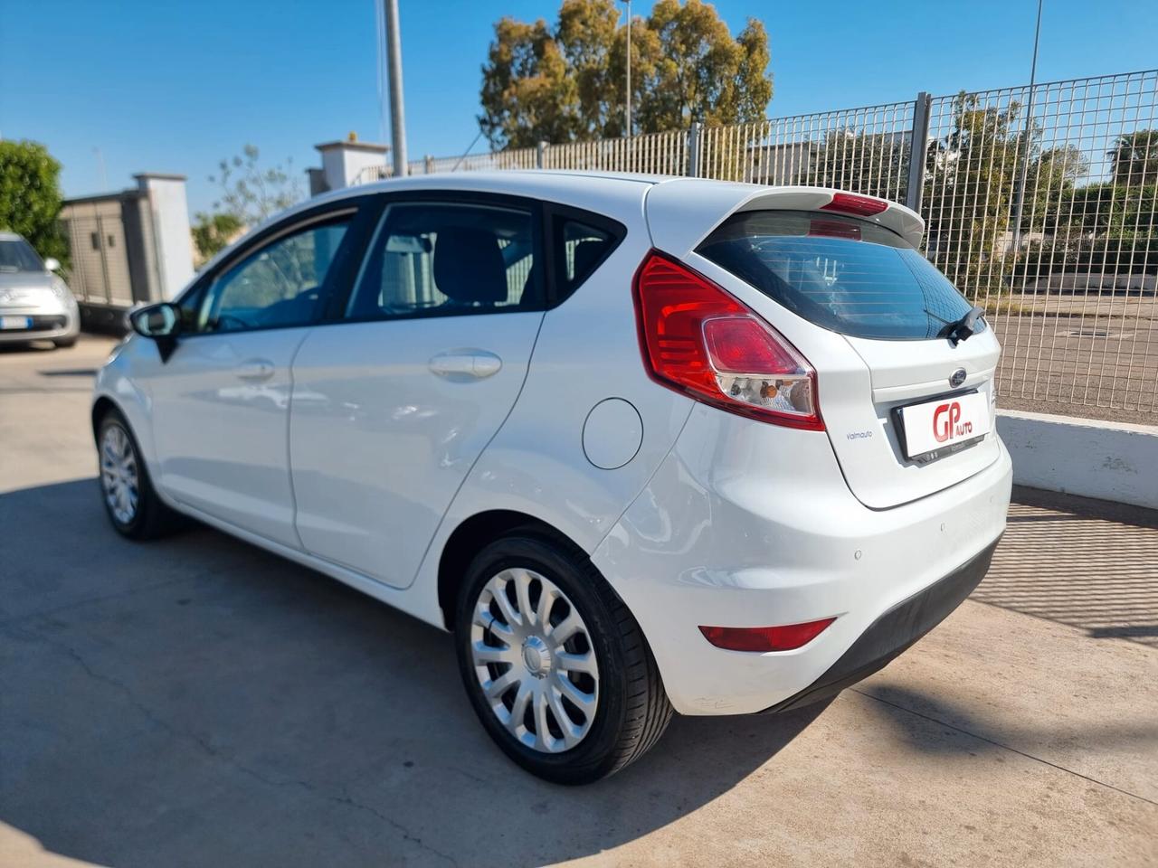 Ford Fiesta 1.5 TDCi 75CV 5 porte Titanium