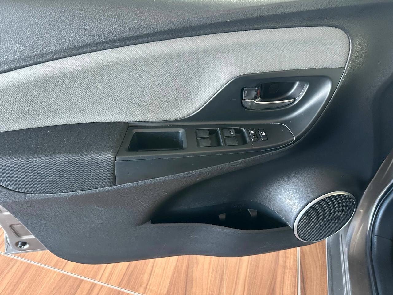 Toyota Yaris 1.5 Hybrid 5 porte Active