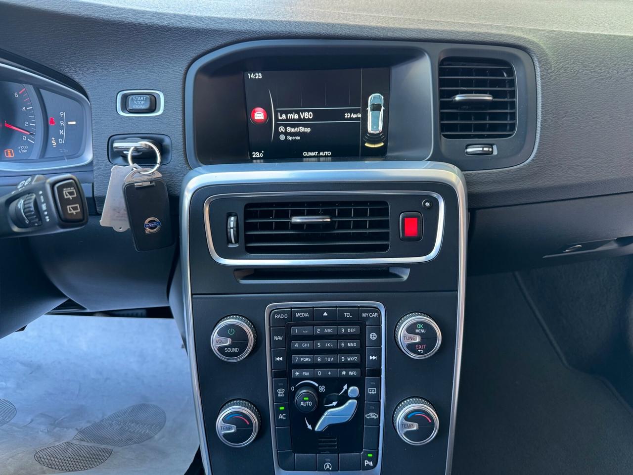 Volvo V60 1.6 d2 Momentum Powershift GARANZIA24MES