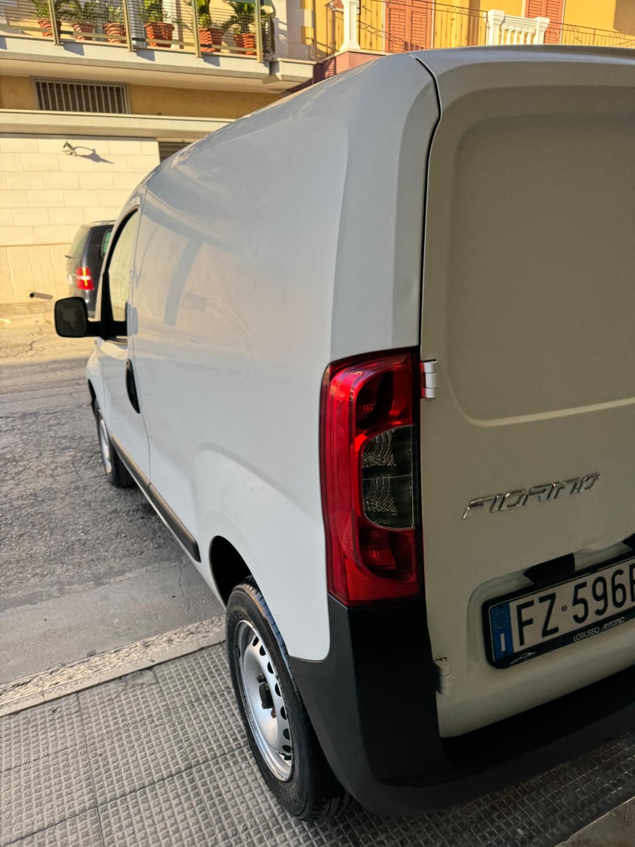 Fiat Fiorino 1.3 MJT 80CV Cargo IVA ESPOSTA