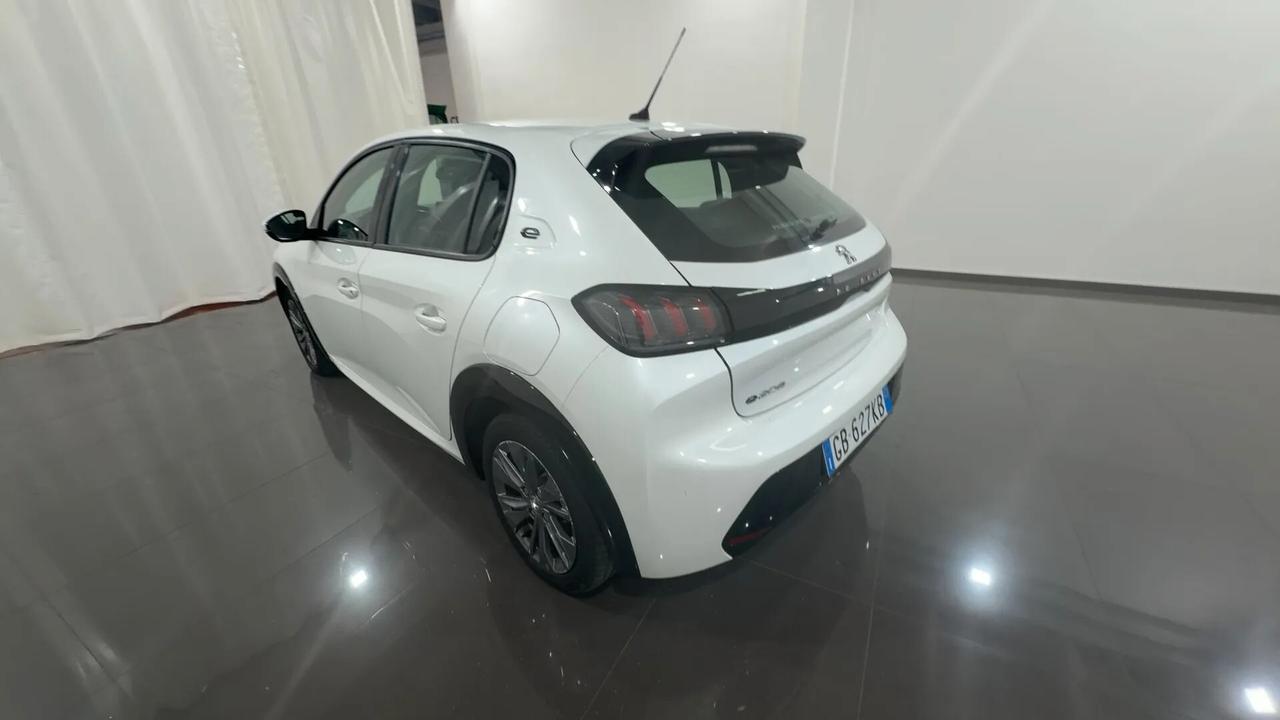 Peugeot 208 motore elettrico 136 CV 5 porte Allure