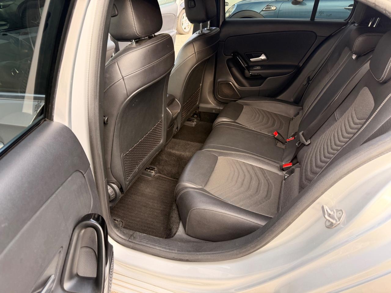 Mercedes-benz A 180 d Automatic Sport