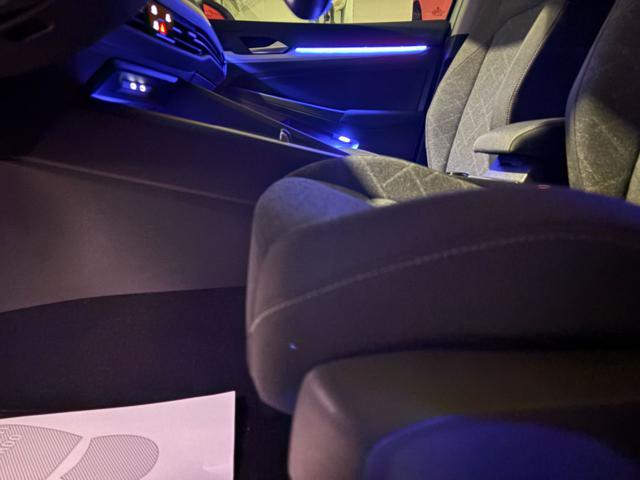 VOLKSWAGEN Golf 2.0 TDI DSG SCR Life COCKPIT-LUCI AMBIENTE