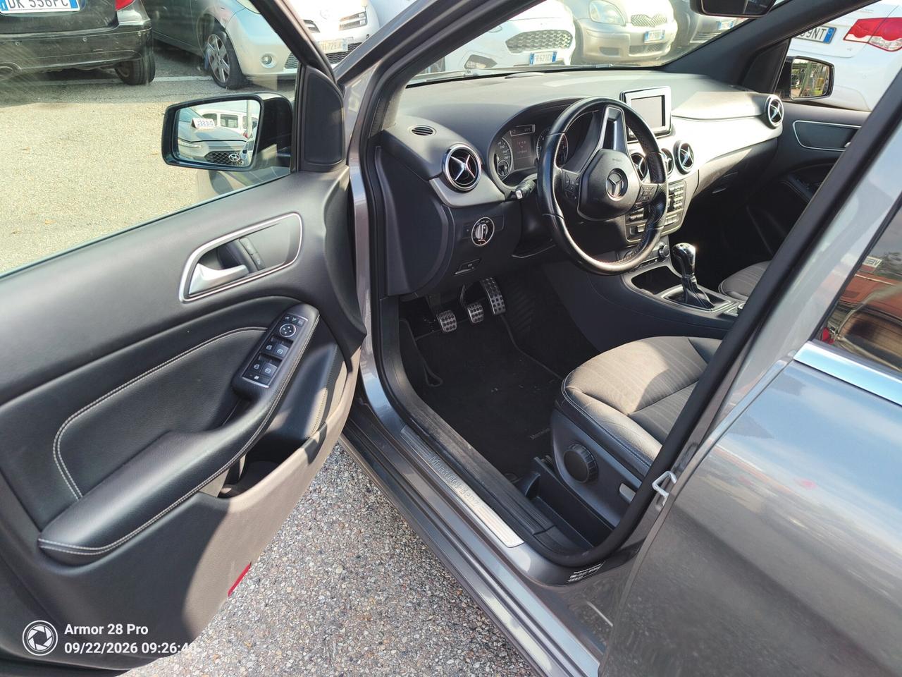 Mercedes-benz B 180 BlueEFFICIENCY Premium