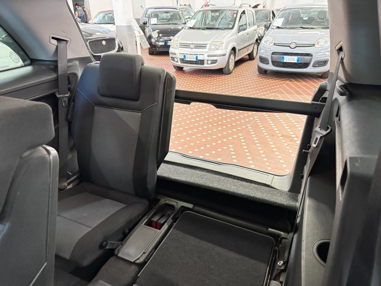Opel Zafira 1.6 16V VVT Cosmo - 7 POSTI