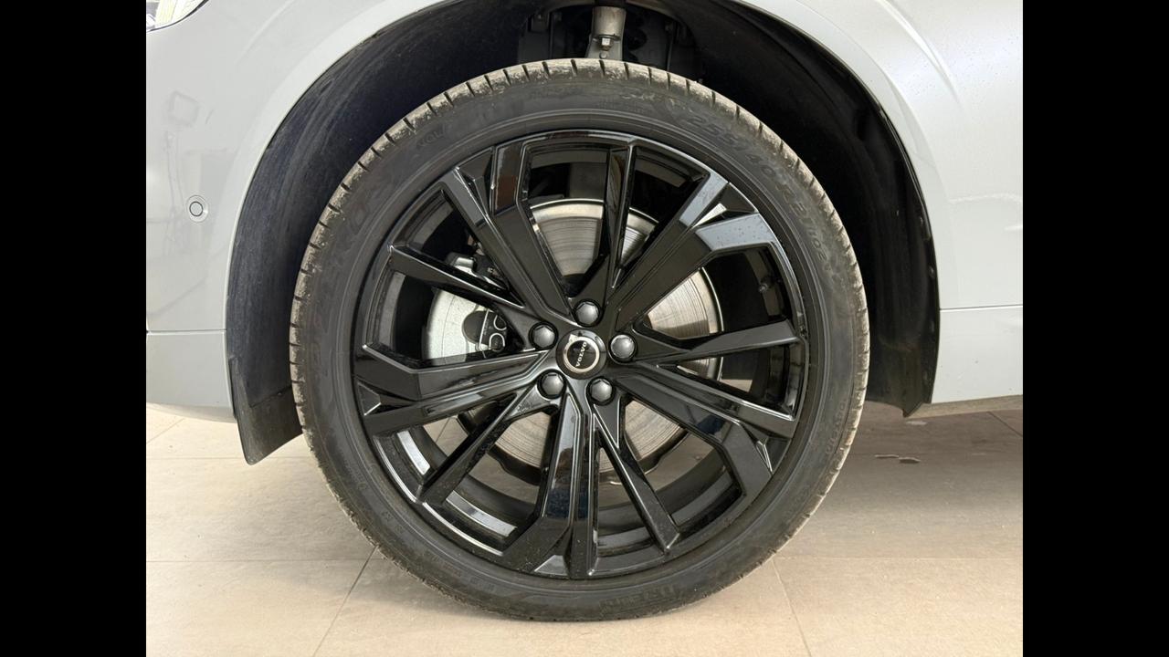 VOLVO XC60 Ultra Black Edition T6 AWD AUT