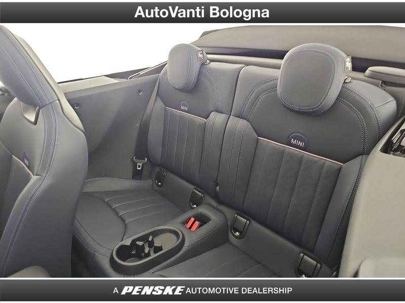 MINI Cooper Mini Cooper Cabrio 2.0 C Favoured auto