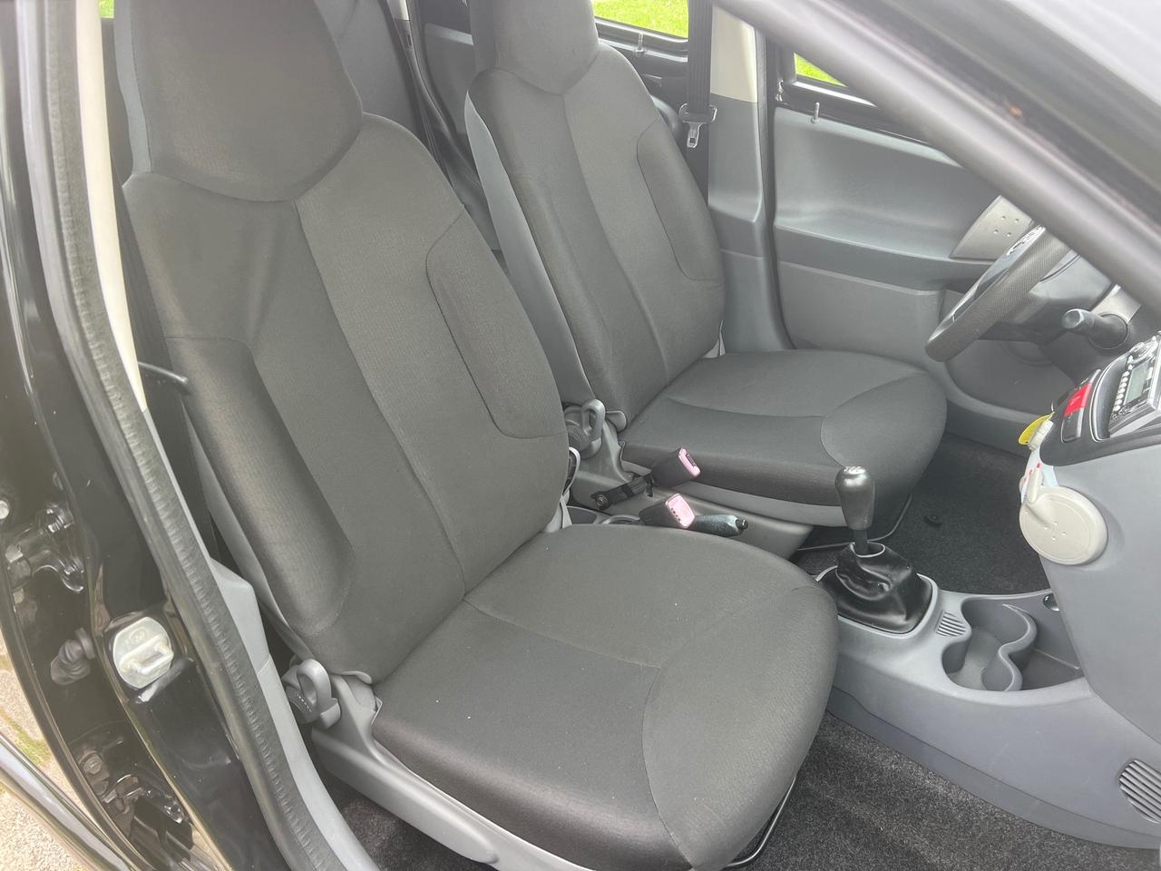 Toyota Aygo 1.0 68CV 5 porte-2009"UNIPRO"