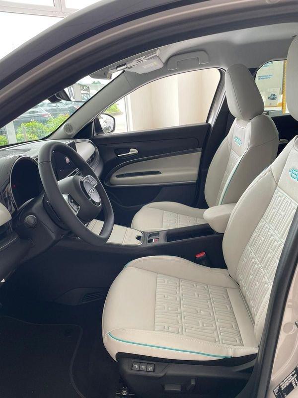 FIAT 600 Hybrid 110 CV DCT MHEV La Prima - Pronta consegna