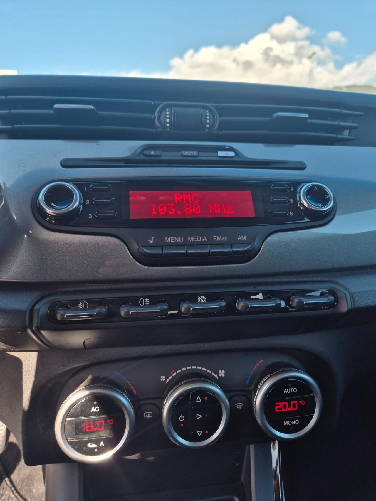 Alfa Romeo Giulietta 1.6 JTDm-2 105 CV Distinctive