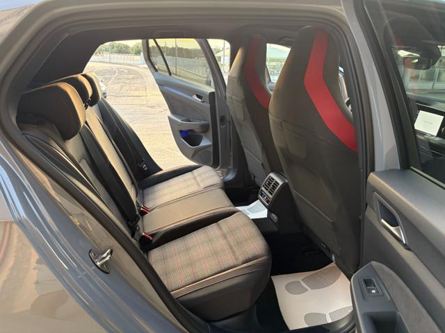 VOLKSWAGEN Golf GTI 2.0 TSI GTI DSG TETTO-LED-BLACK STYLE