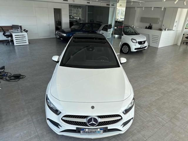 MERCEDES-BENZ A 180 d Automatic Premium