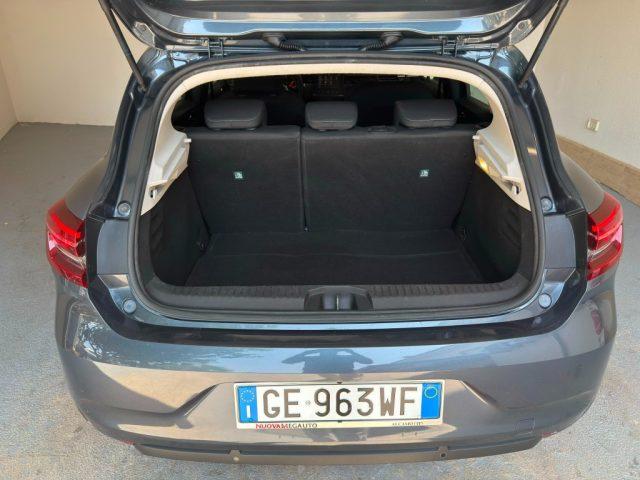 RENAULT Clio V 1.6 E-TECH Hybrid 140 Zen