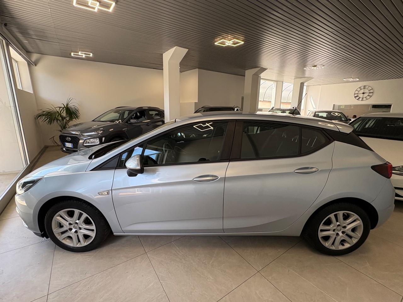 Opel Astra 1.6 CDTi 110CV Start&Stop 5 porte Innovation