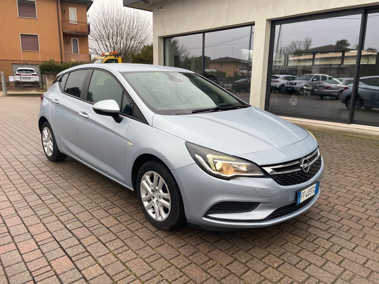 Opel Astra 1.4 Turbo 140CV 4 porte Elective