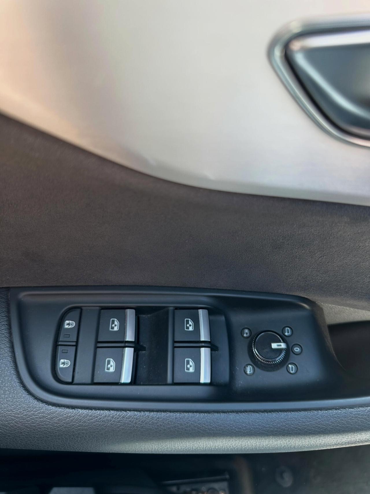 Audi Q8 50 TDI 286 CV quattro tiptronic Sport