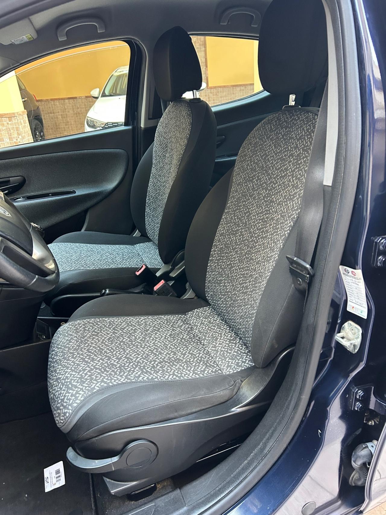 Lancia Ypsilon 1.2 69 CV 5 porte GPL Ecochic Gold 2019