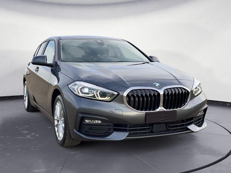 BMW Serie 1 F40 118d Business Advantage auto