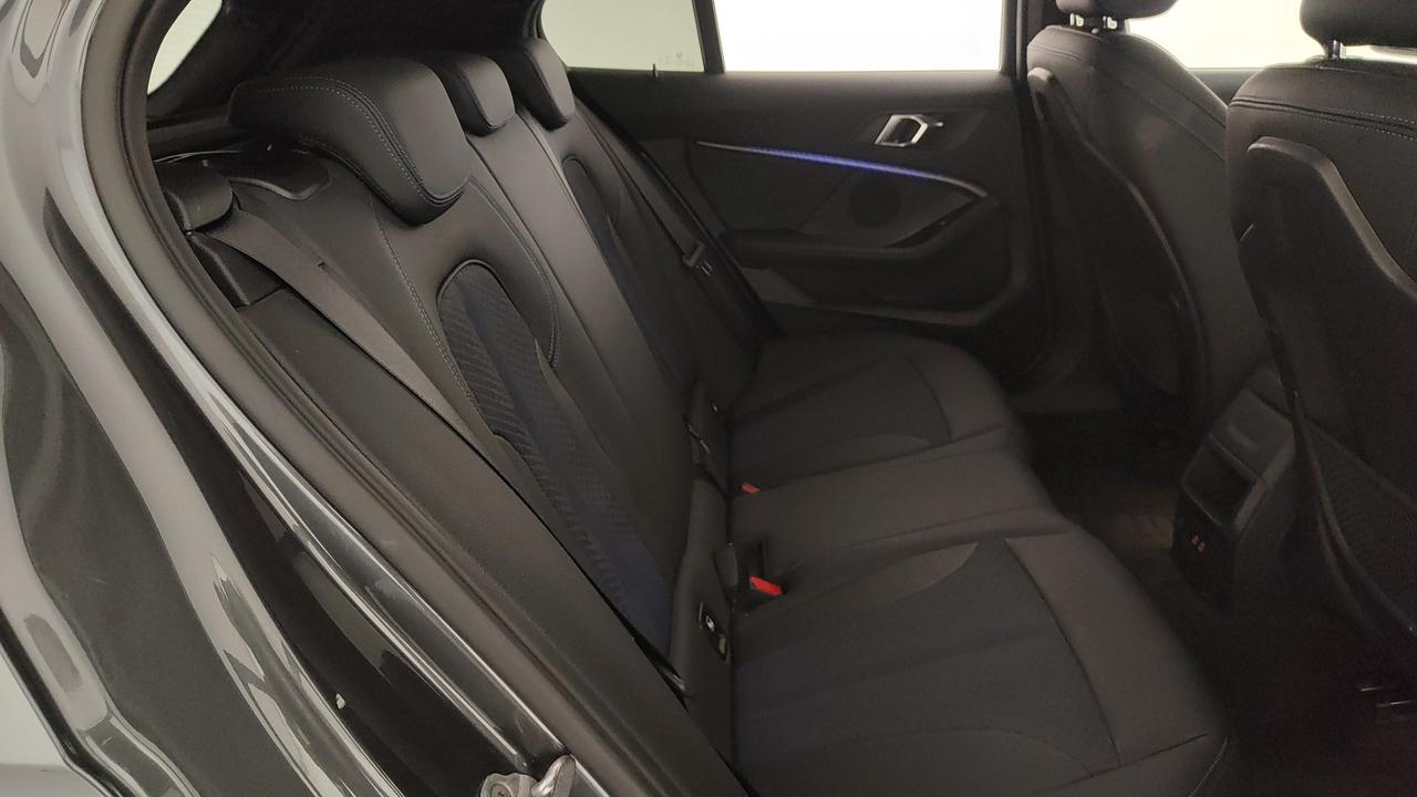 BMW Serie 1 F40 - 116d Msport auto