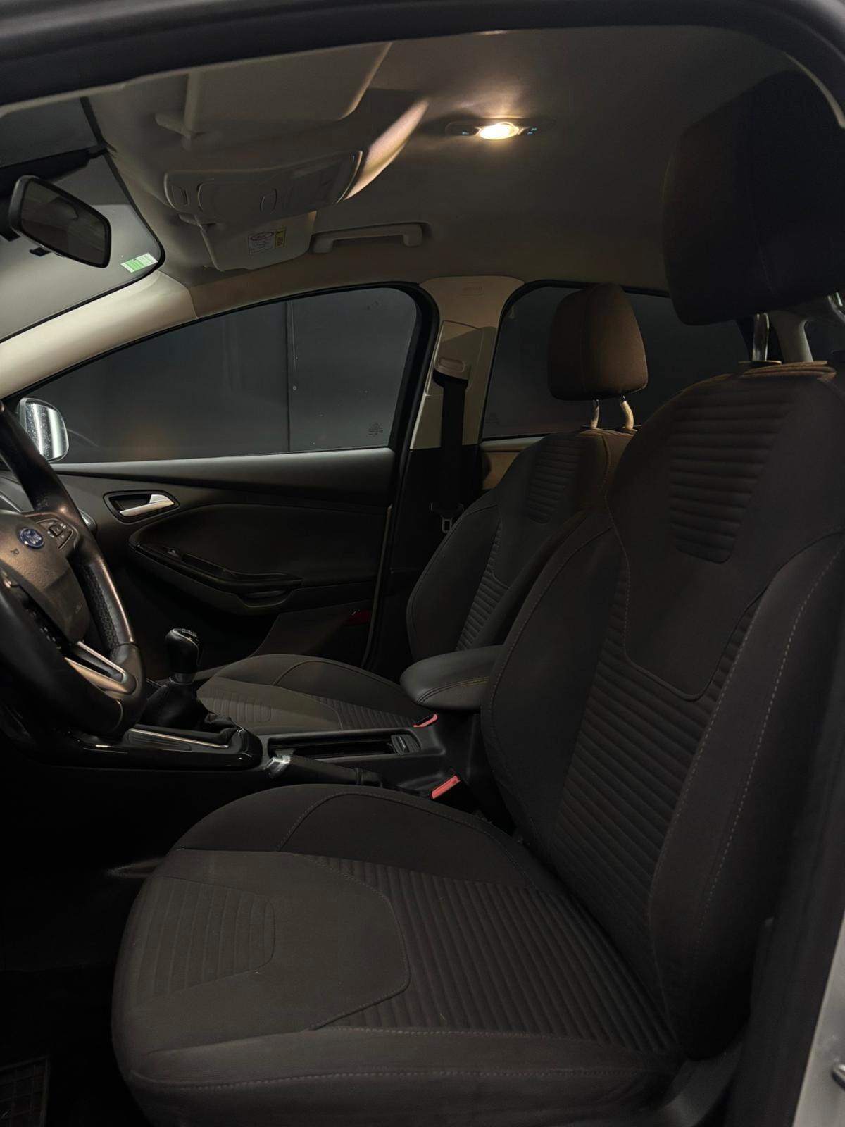 Ford Focus 1.6 120 CV GPL Titanium