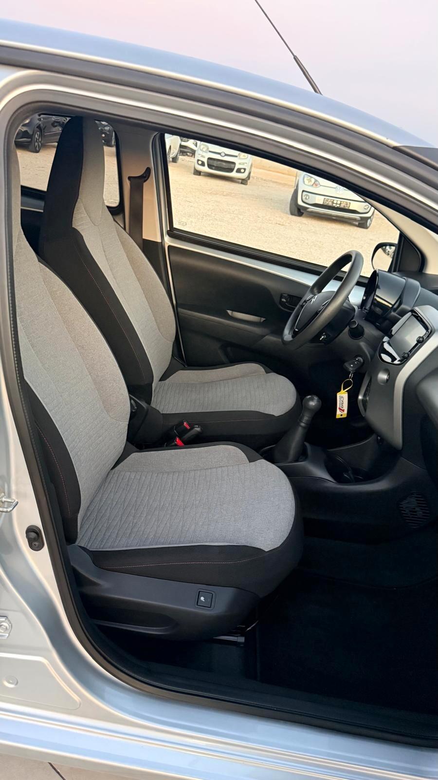 Citroen C1 PureTech 82 5 porte Shine