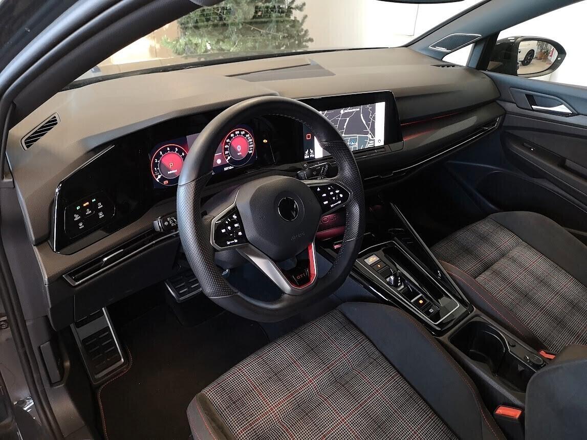 Volkswagen Golf GTI 2.0 TSI DSG MATRIX ACC DCC