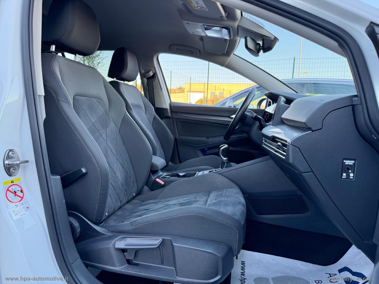 VOLKSWAGEN Golf 1.5 TSI 150CV Style NAVI IQ-LIGHT RETROCAMERA
