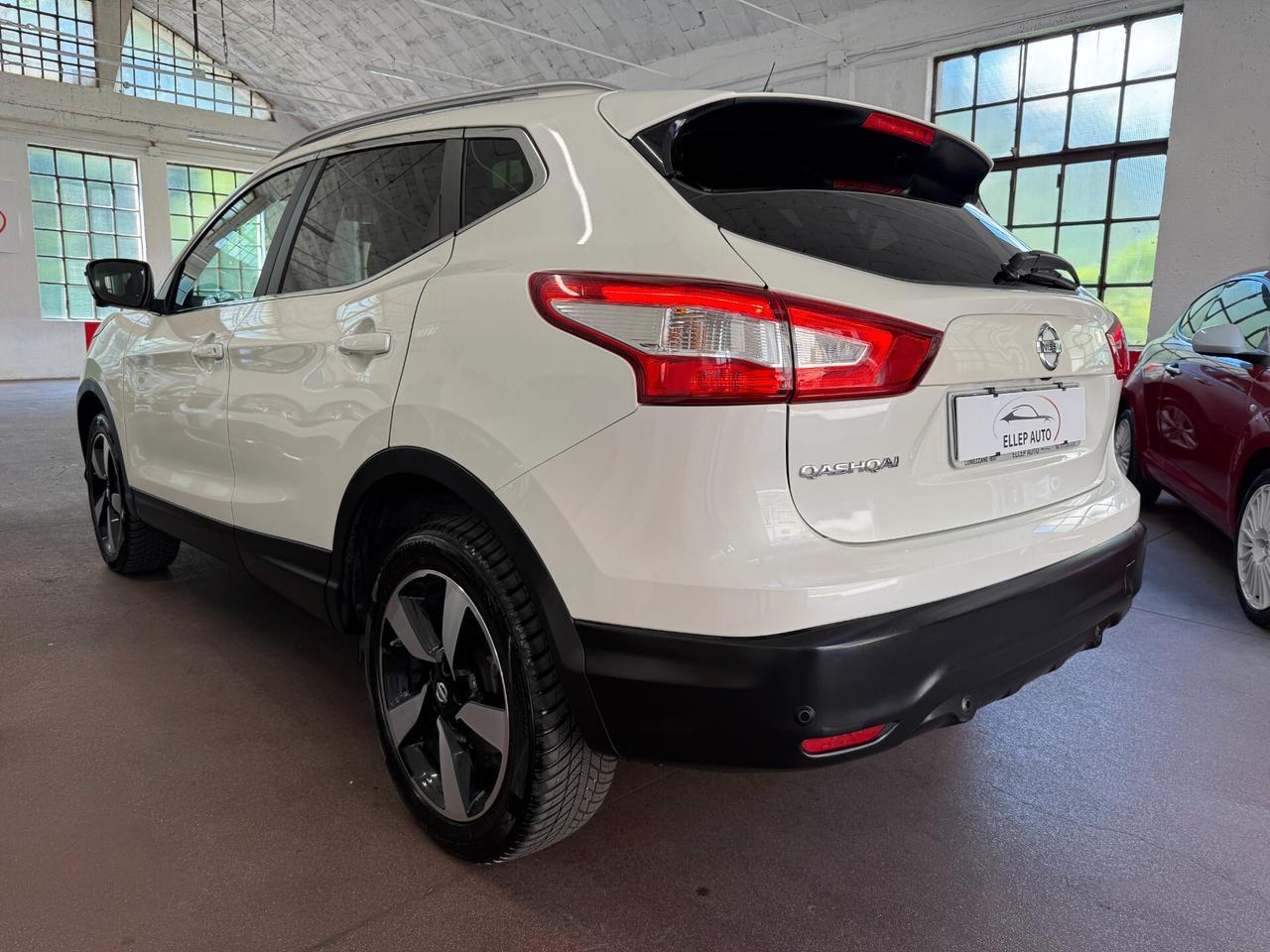 Nissan Qashqai 1.6 dCi 2WD TETTO - CAMERA 360°
