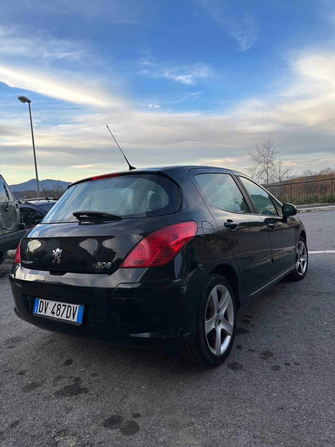 Peugeot 308 1.6 HDi 110CV 5p. Féline (6 Marce)