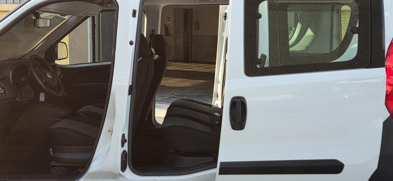 Fiat DOBLO' 1.6 MTJ 90 CV CARGO CH1 EASY - 5 POSTI - KM. 18.000 CERTIFICATI! UNICO PROPRIETARIO!