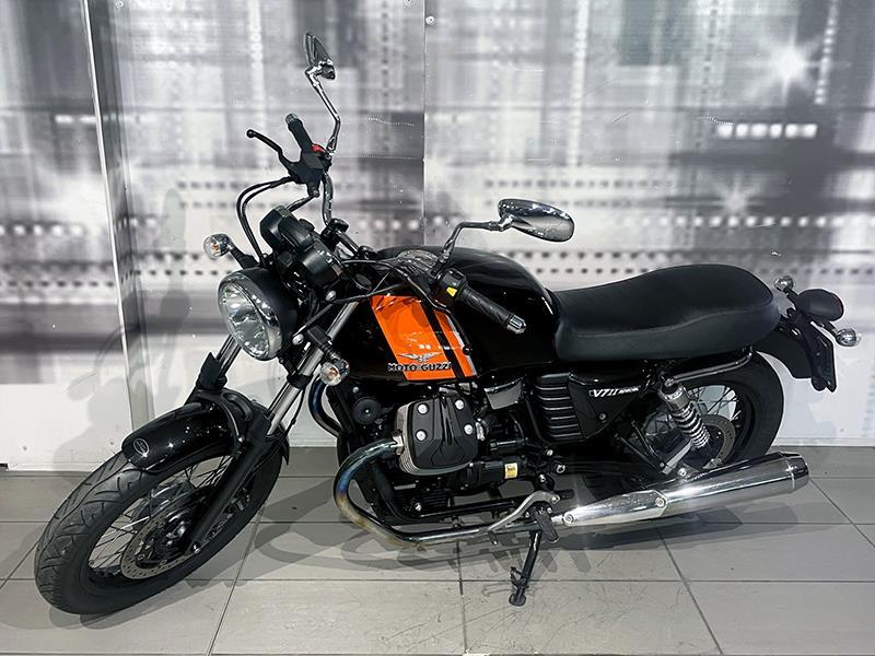 Moto Guzzi V7 III Special