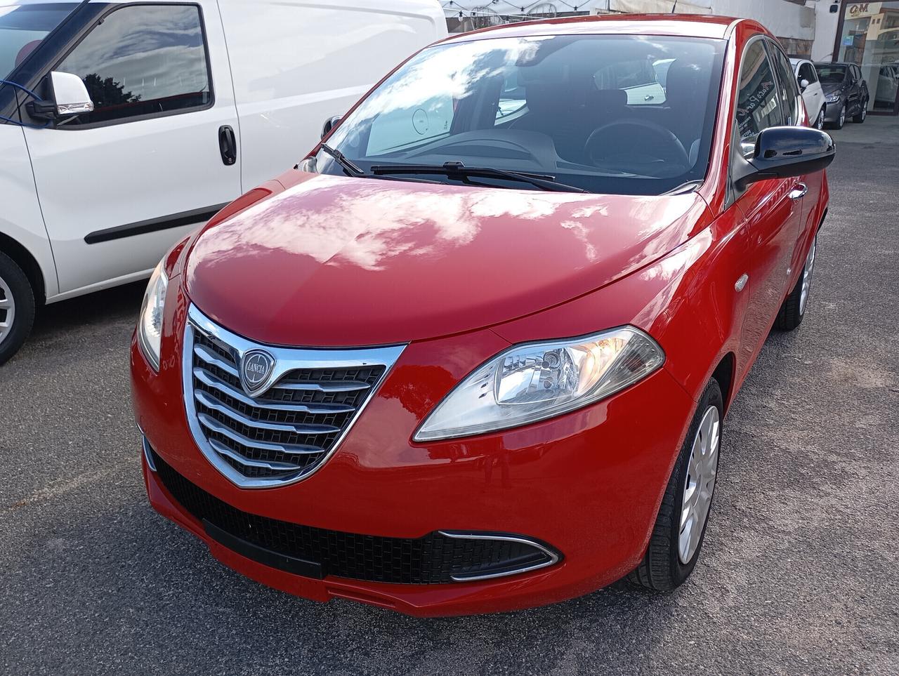 Lancia Ypsilon 5P 0.9 TwinAir 85CV Gold Aut.