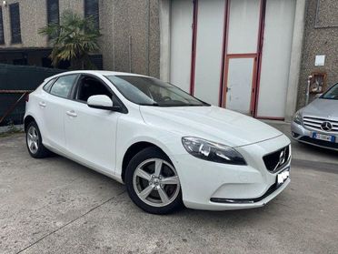 VOLVO V40 D2 Geartronic Business