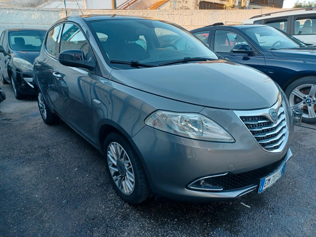 Lancia Ypsilon 1.2 GPL ECOCHIC UNICO PROPRIETARIO