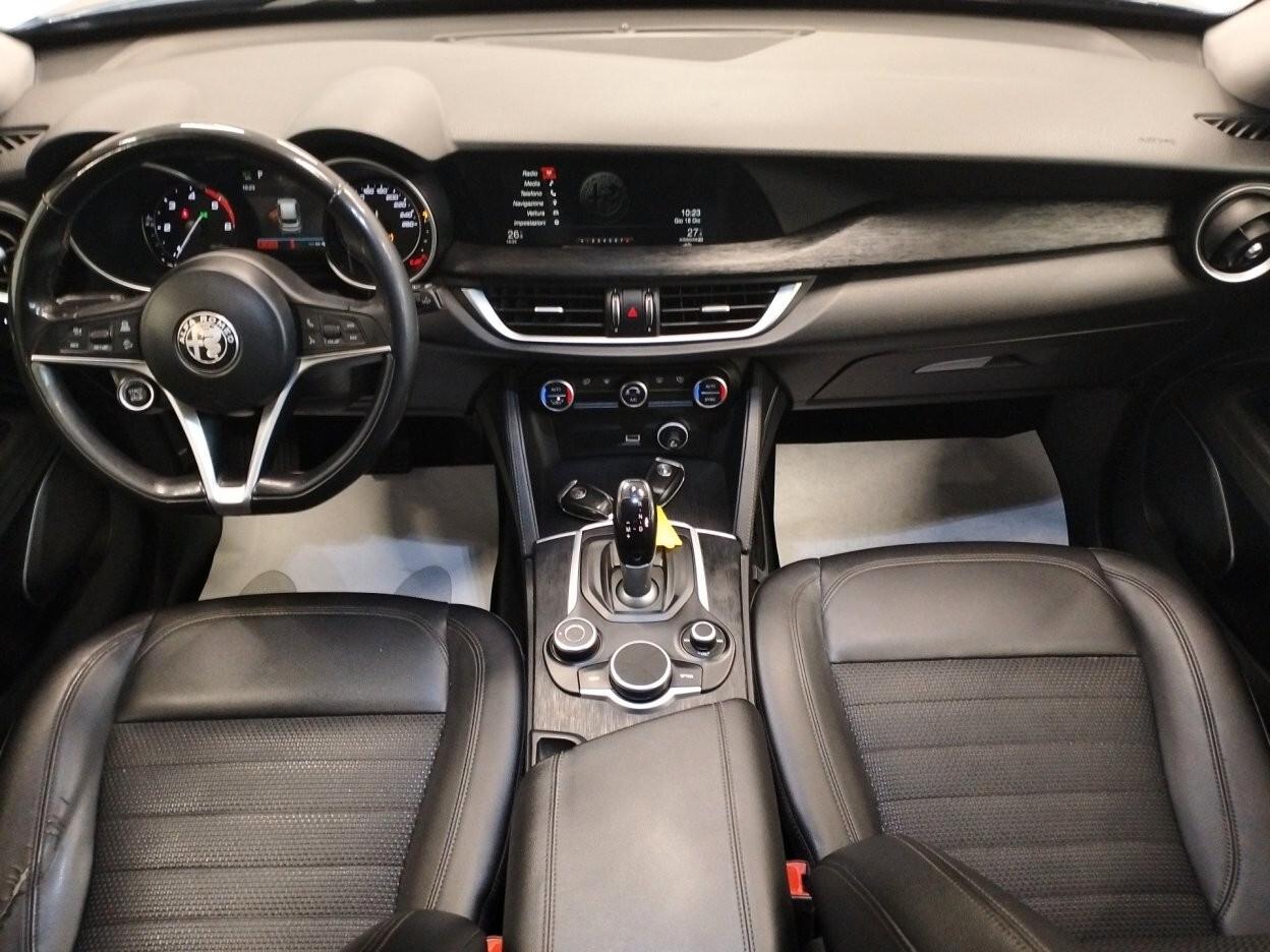 Alfa Romeo Stelvio 2.2 t Q4 210cv auto my19
