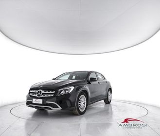 MERCEDES-BENZ GLA 180 180 d Sport
