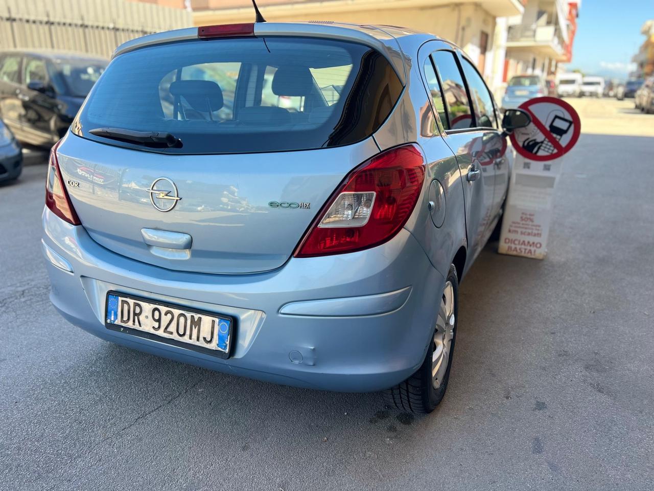 Opel corsa 1.3 Diesel 2009