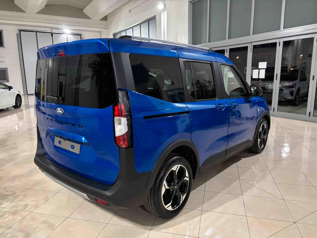 Ford Tourneo Courier 1.0 EcoBoost Active