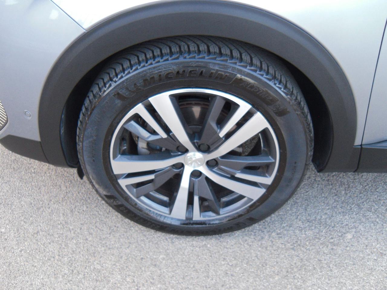 Peugeot 3008 1.5 BlueHDi 130 S&S EAT8 Allure Pack