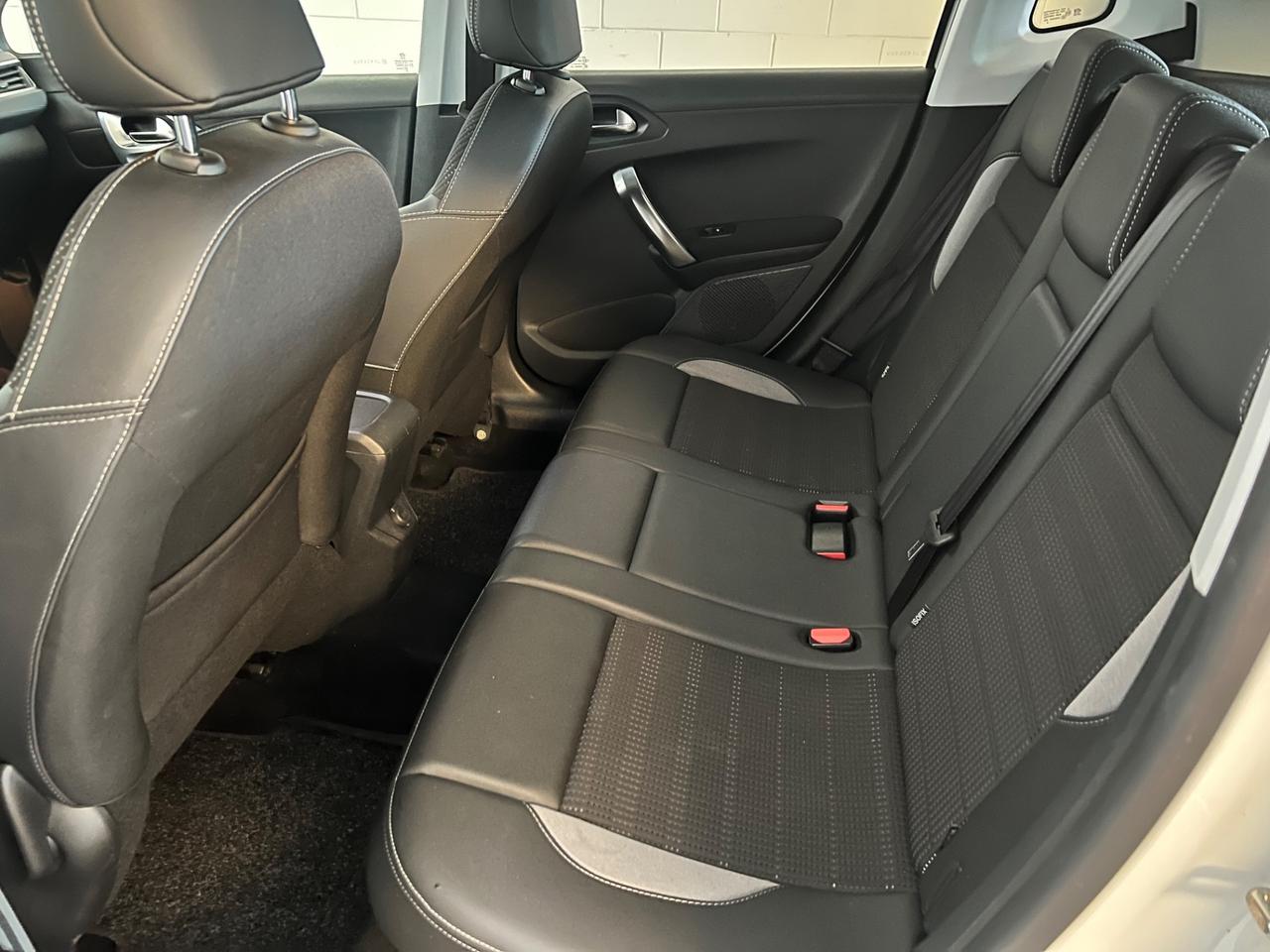 Peugeot 2008 PureTech Turbo 110 EAT6 S&S Allure